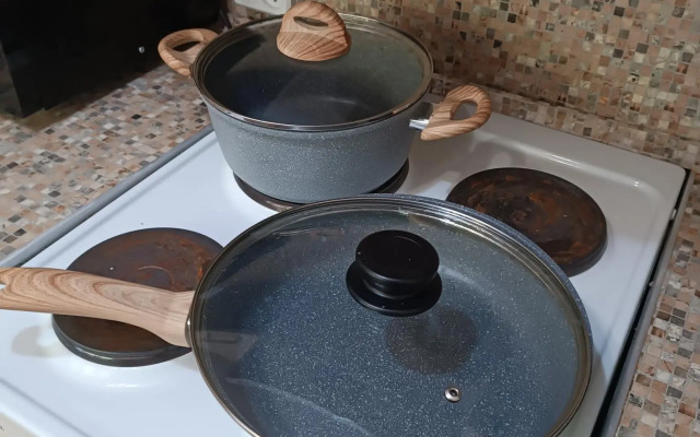 Апартаменты у парка Галицкого на улице Героев разведчиков 10