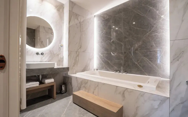 Anna Teresa Luxury