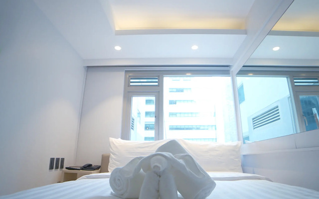 The Mini Suites - Eton Tower Makati