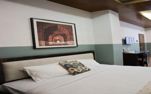 OYO 11137 Hotel Morgen Suites