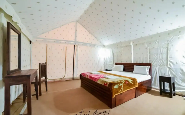 Maharaja Desert Camp