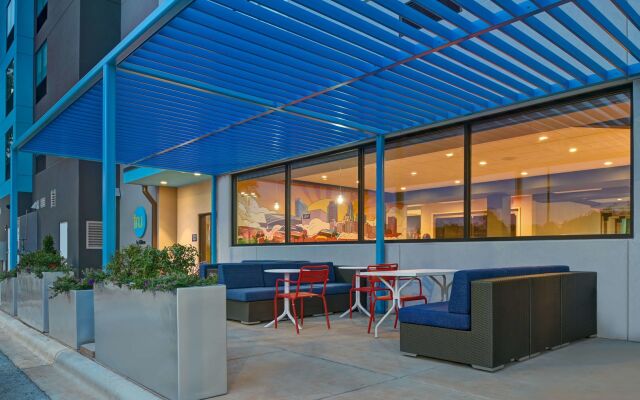 Tru by Hilton Mooresville