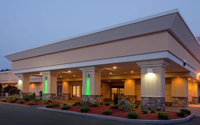 Holiday Inn Hotel & Suites Boston - Peabody by IHG
