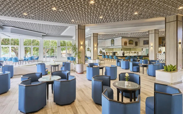 Nahrawess  & Spa Resort
