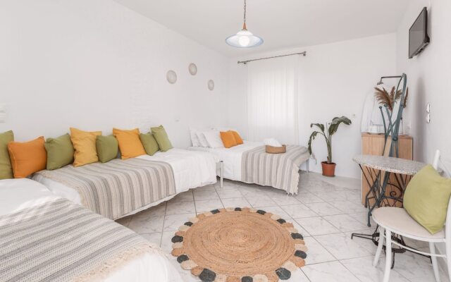 Dibellee Mykonos Studios