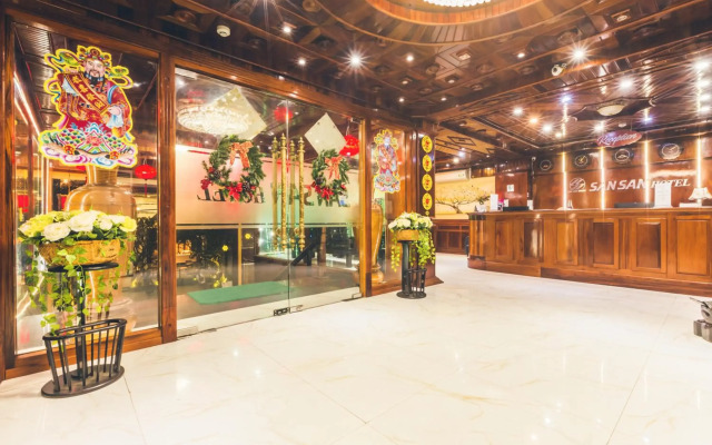 San San Hotel