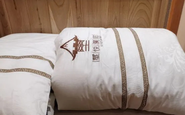 LiJiang Shiningland Resort Hotel（Lijiang Old Town）
