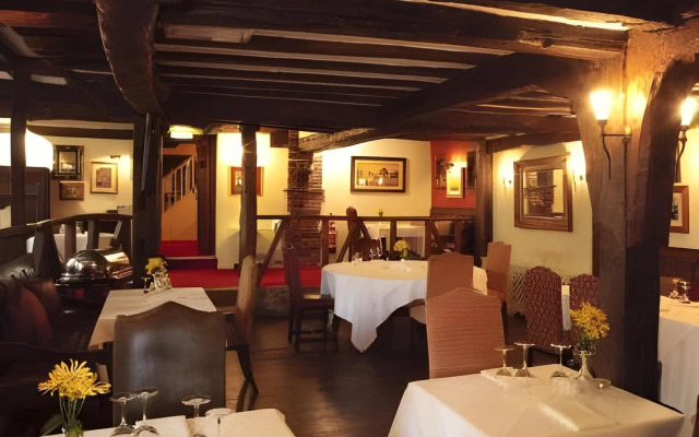 White Hart Hotel by Greene King Inns