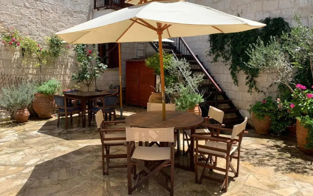 Villa Saint George Stone Costa Demetriou