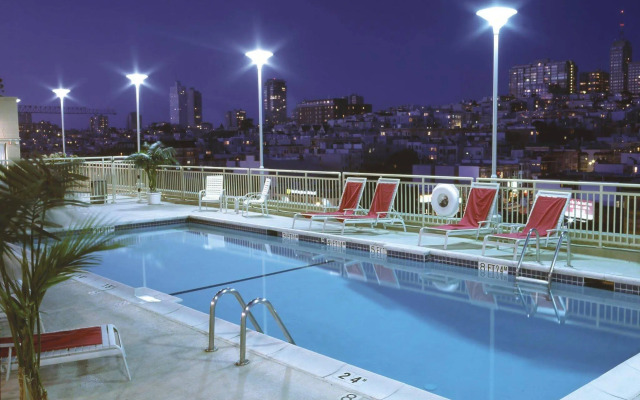 Holiday Inn Golden Gateway by IHG