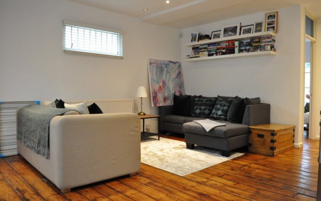 Fabulous 1 Bedroom Flat In Dalston Junction