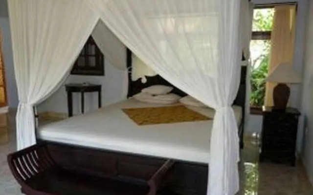 Bali Lege Beach Bungalows