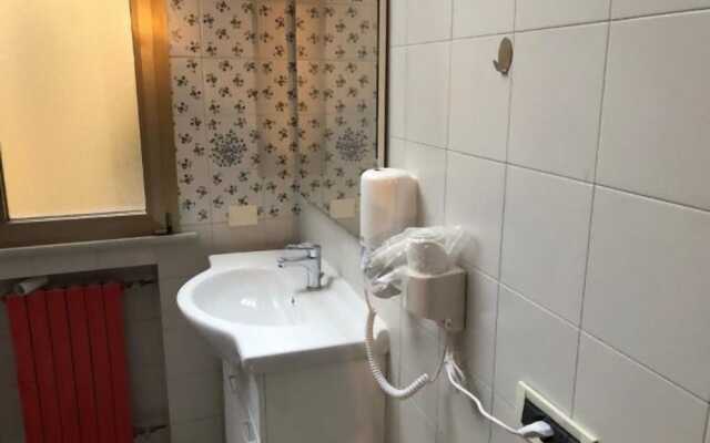 8 Tourist House Apartment Centre Bologna