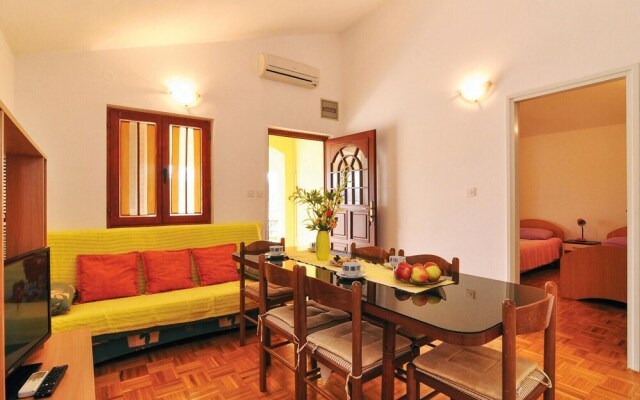 Stunning Home in Krusevo With Wifi and 4 Bedrooms