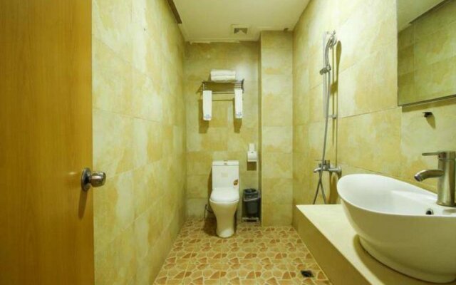 V8 Theme Hotel Lingshan