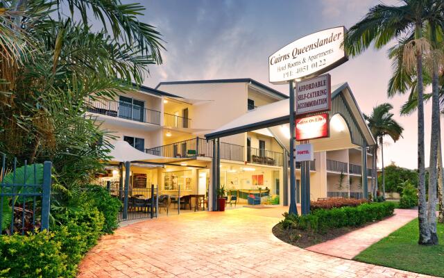 Cairns Queenslander Hotel & Apartments