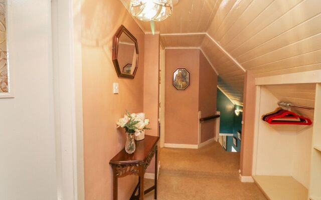 Julie's Cottage