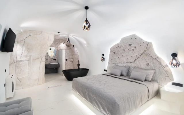 White Occhio Villa Santorini