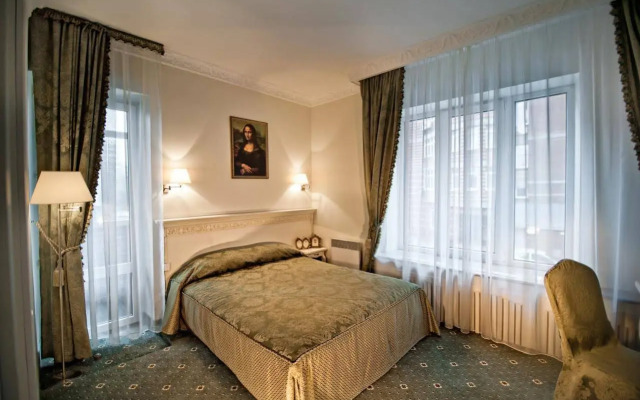 Отель «Роял Сити»