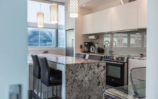 Toronto Escape - The Diamond Suite