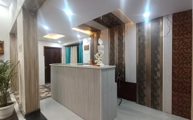 Goroomgo Vrrinda Residency Varanasi