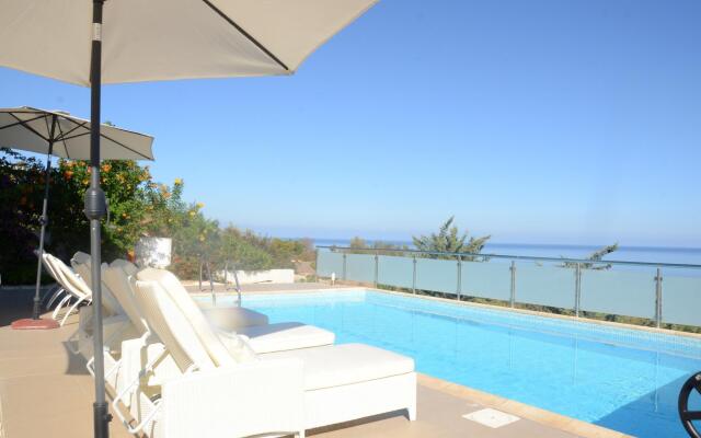 Villa Calypso in Latsi