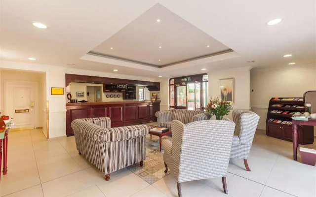 Courtyard Hotel Rosebank