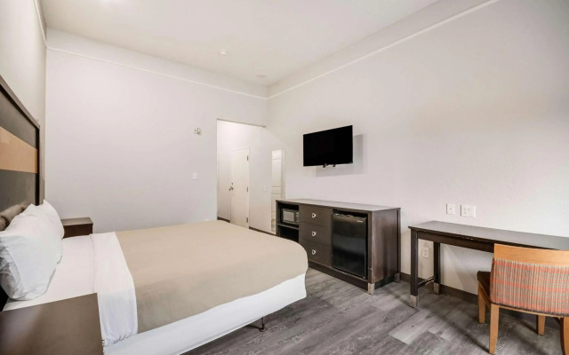 Motel 6-Houston, TX - Spring