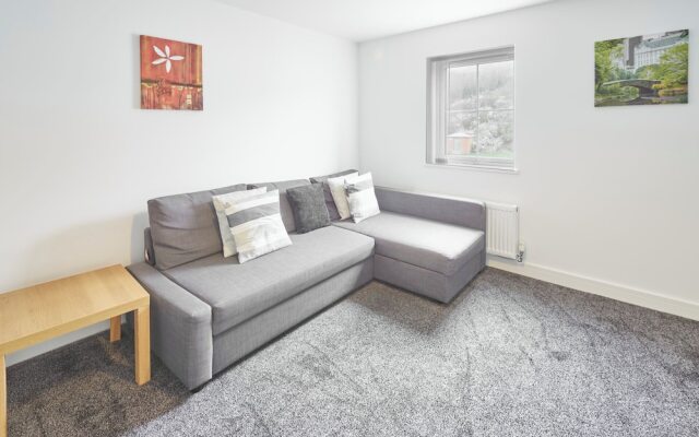 Host   Stay   Apartment 6  Skinningrove
