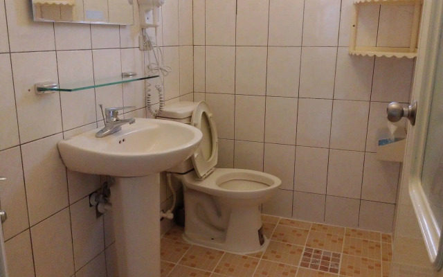 Caitlyn Hostel