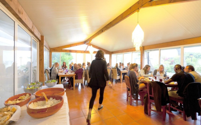 Amar Hostel, Suites & Surf Camp