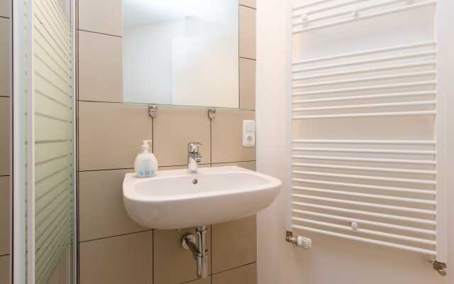Primeflats - Apartments Aroser Allee