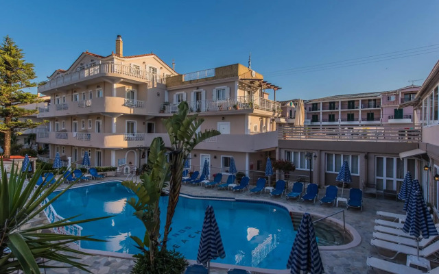 Planos Beach Hotel