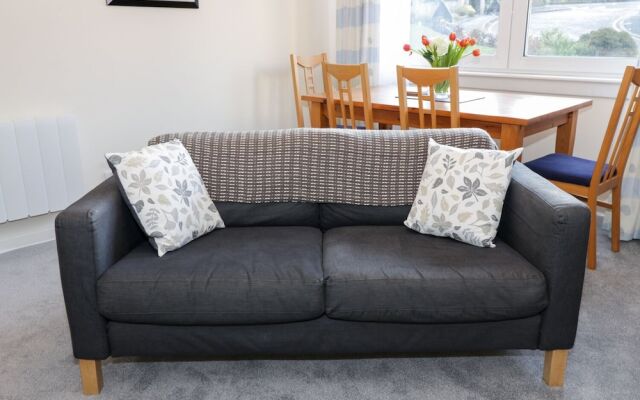 4/1 Orchard Brae, Edinburgh