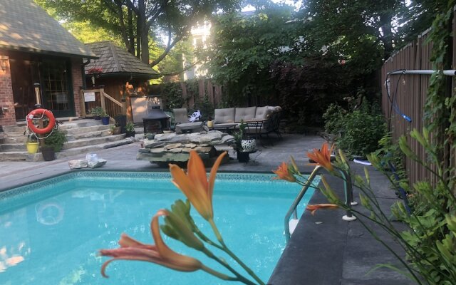 1000 Islands B and B Brockville