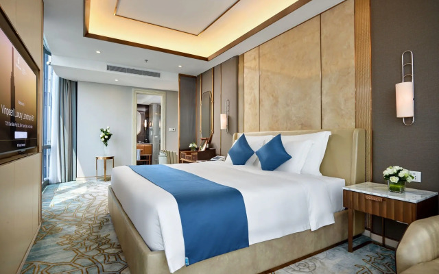 Vinpearl Landmark 81, Autograph Collection