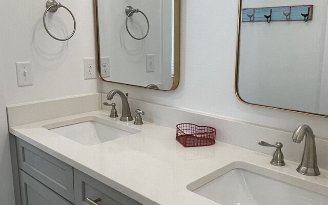 Island Escape 5 Bedroom Home by RedAwning