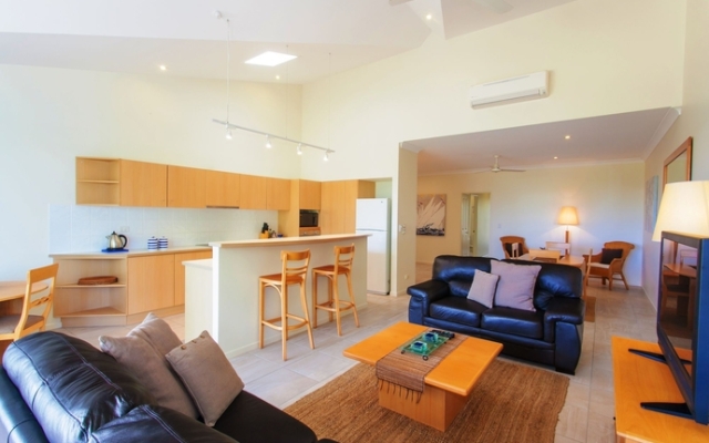 The Noosa Sound Holiday Collection