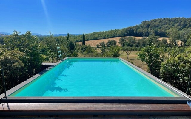 "exclusive Leisure Pool - Italian Garden of Heaven - 12 Guests"