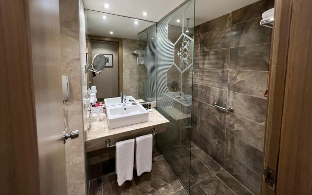 Kaya Izmir Thermal And Convention