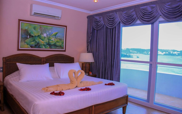 Monaco Suites de Boracay Hotel