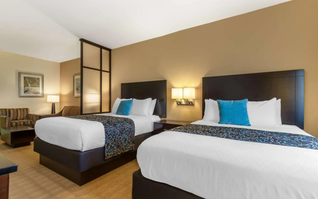 Best Western Plus Lytle Inn & Suites