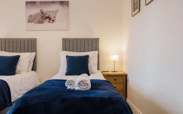 Charming 2 Bedroom Home in the Cotswolds