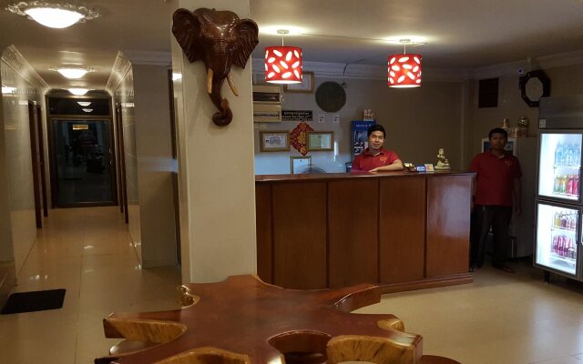 Lucky 2 Guesthouse