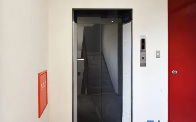 Osaka House 701 ｜ Near Namba, Direct to KIX！