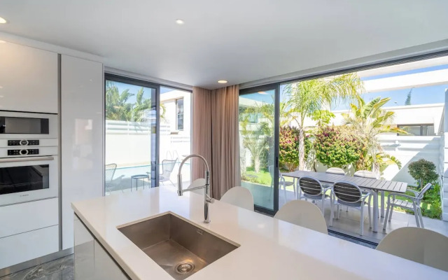 Phaedrus Living Luxury Villa Panorama(No Front Desk Please Contact The Property 5 Days In Advance)