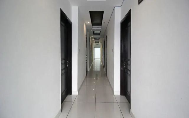 OYO 1679 Value Hotel