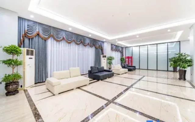 Huancheng Hotel