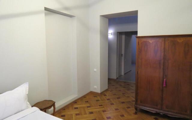 Three Rooms Apartment