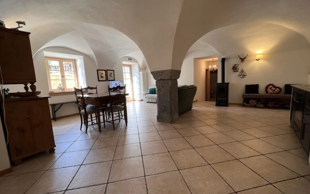 007 Trilocale con Giardino Giustino